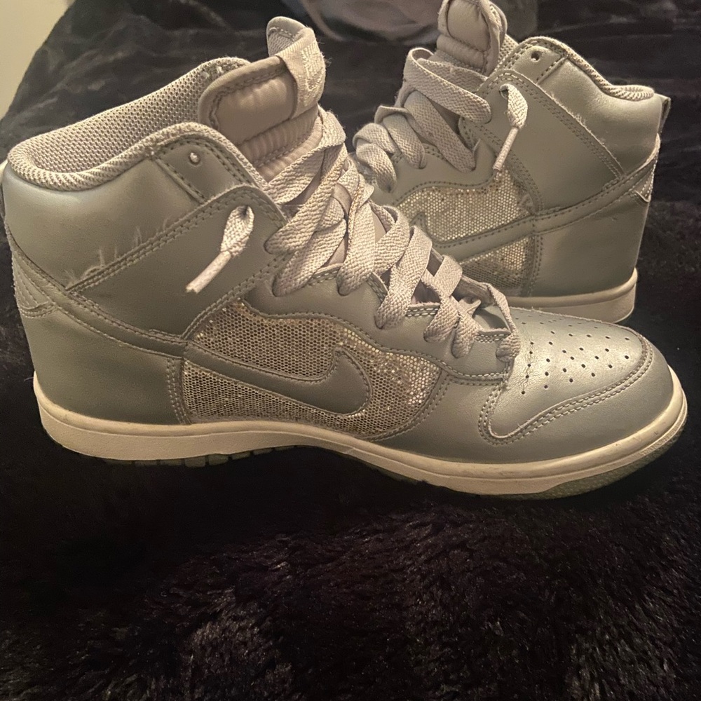 Silver nike dunks - Picture 4 of 4